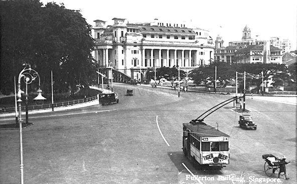 Trolley bus near Fullerton Building. Photo from National Archives