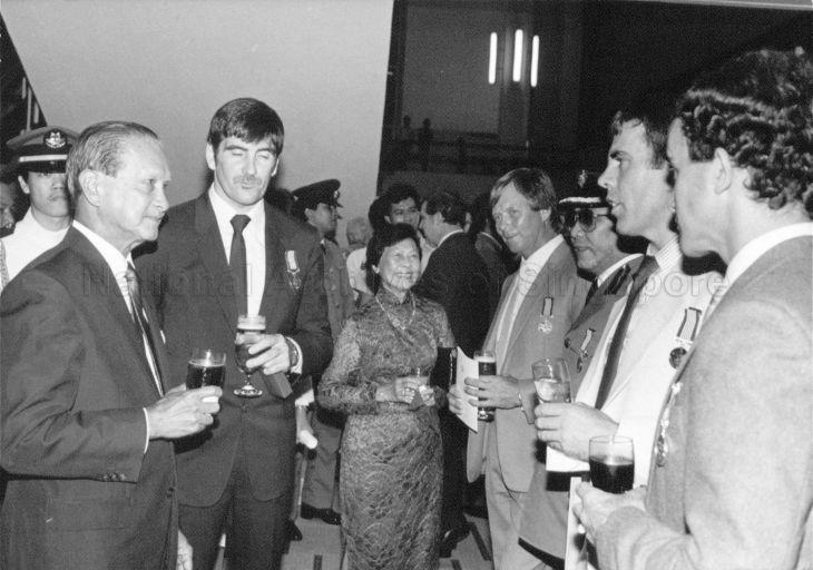 President and Mrs Wee Kim Wee in conversation with the five