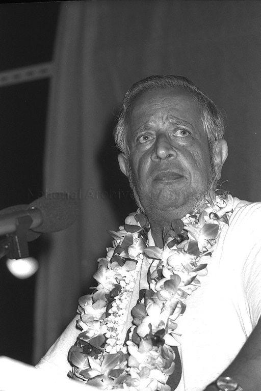 Secretary-General of Workers' Party (WP) J B Jeyaretnam speaking at the WP rally for Eunos Group Representative Constituency at Block 902 Tampines Avenue 