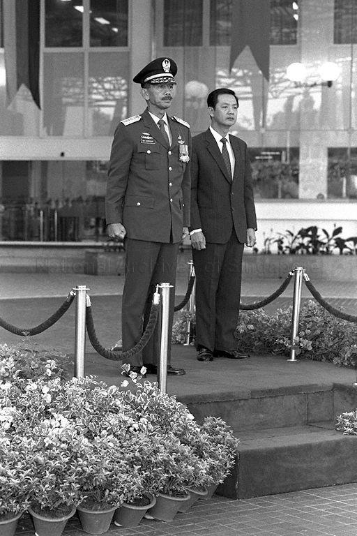 Indonesian Minister for Defence and Security General Edi Sudradjat at ceremony to review guard of honour mounted by the Army, Navy and Air Force when he calls on Minister for Defence Dr Yeo Ning Hong (right) at Ministry of Defence, Gombak Drive