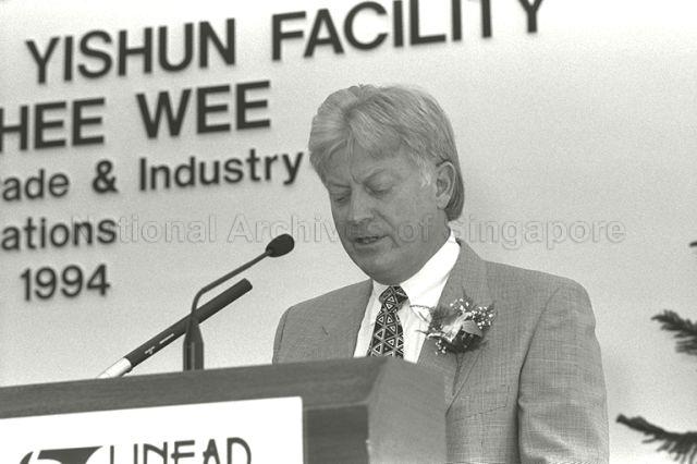 President and Chief Executive of Linear Technology Corporation Robert Swanson Jr speaking at opening of the company's new facility at 507 Yishun Industrial Park A 