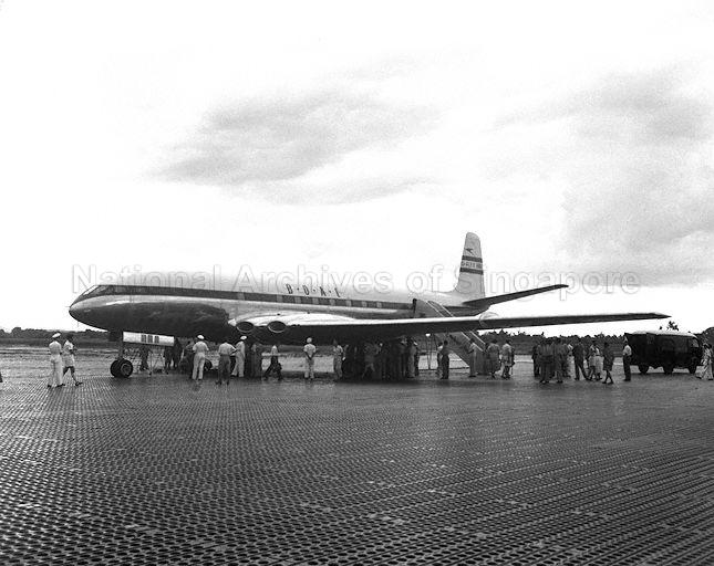 The BOAC Comet jet airliner manufactured by de Havilland at Changi airfield. The jet airliner had earlier landed at Changi airfield at 4.35 pm after 19 hours and 13 minutes flying time from London.