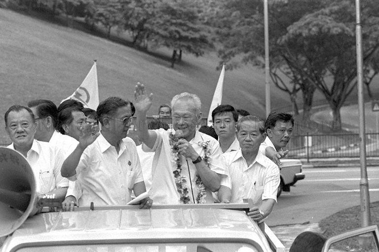 General Election 1988 - People's Action Party (PAP) candidate and Prime Minister Lee Kuan Yew thanking Tanjong Pagar constituency voters during victory parade after his win in the general election. On his right is PAP's Ch'ng Jit Koon of Tiong Bahru Group Representation Constituency (GRC).