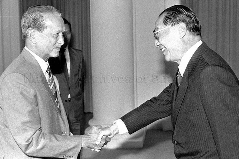 Taiwan Premier Yu Kuo-Hwa calling on President Wee Kim Wee at Istana. Mr Yu is visiting Singapore as the Prime Minister's guest. His visit is to promote goodwill and commercial relations between Singapore and Taiwan.
