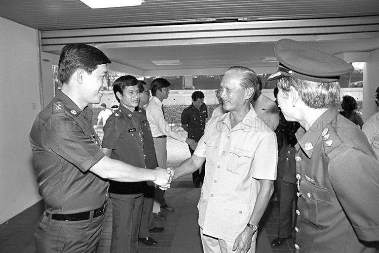 President Wee Kim Wee arriving at Tanglin Police Station
