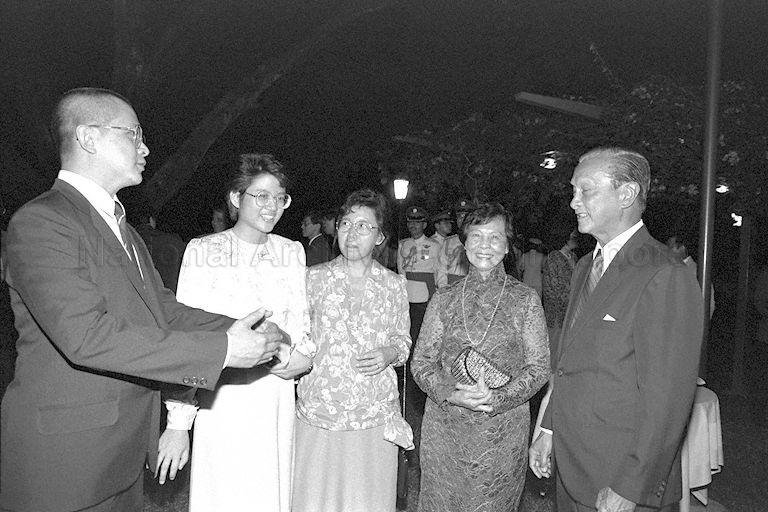 Senior Parliamentary Secretary to Ministry of Labour and Environment Eugene Yap Giau Cheng, Mrs Yap and their daughter President Scholar Christine Yap Hui Ann with President and Mrs Wee Kim Wee after presentation of President's Scholarship awards at Istana.