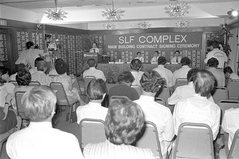 General Manager of SLF Properties Private Limited Lim Lan Yuan delivering speech during contract signing ceremony held at Orchard Room, Shangri-La Hotel between SLF Properties Private Limited and SEO IL Construction Company Limited for the construction of SLA Complex.