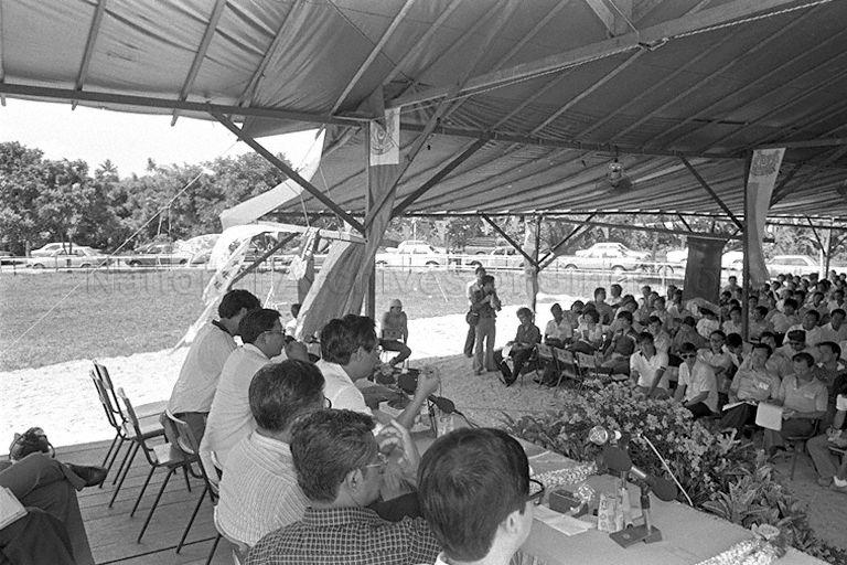 View of public forum held between Punggol residents and Minister without Portfolio Lim Chee Onn during the Minister's tour of the constituency