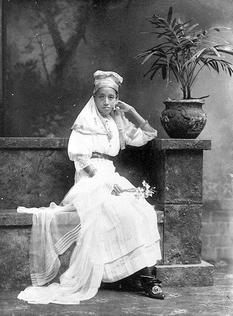 Tunku Besar Putri, daughter of Sultan Abu Bakar of Johor