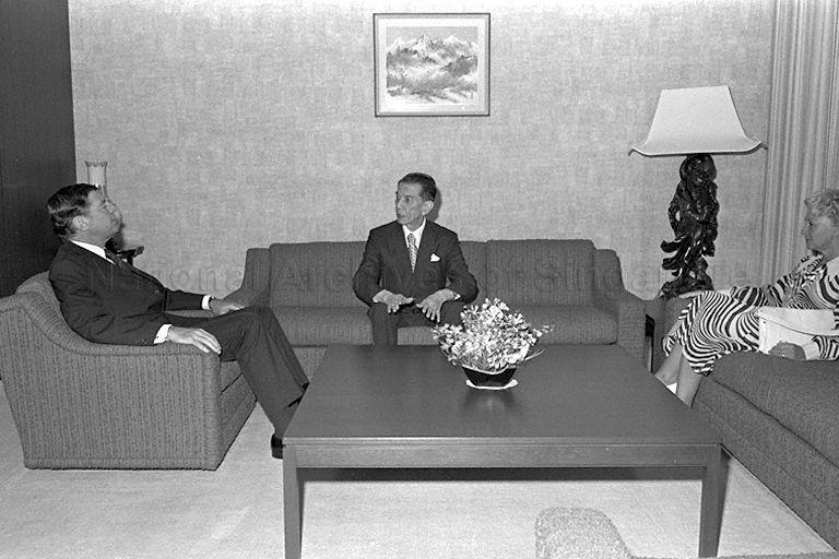 Outgoing Australian High Commissioner Robert Birch and Mrs Birch paying farewell call on President Dr Benjamin Henry Sheares at Istana