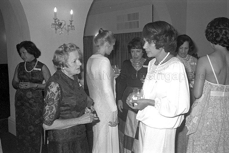 Mrs Piroska Rajaratnam (left), wife of Minister for Foreign Affairs S Rajaratnam with guest during dinner hosted by Mrs Lee Kuan Yew for Lady Mary Wilson at Sri Temasek. Former British Prime Minister (PM) Sir Wilson and Lady Wilson are on a five-day visit to Singapore on the invitation of PM Lee Kuan Yew.