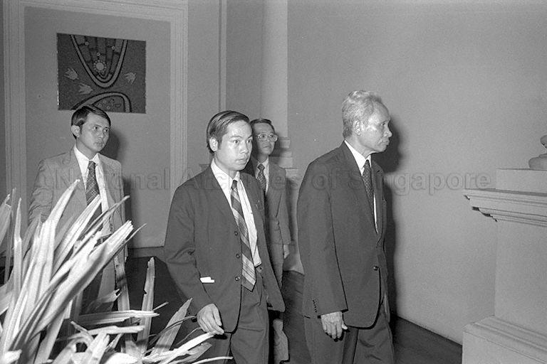 Vietnamese Prime Minister Pham Van Dong arriving at the Istana to call on President Dr Benjamin Henry Sheares during his two-day official visit to Singapore. In the background (right) is Chief of Protocol at Ministry of Foreign Affairs Tan Keng Jin.