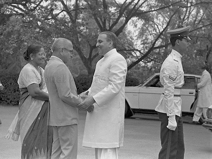 President Devan Nair greeting Pakistan President Zia ul Haq upon arrival at the Istana