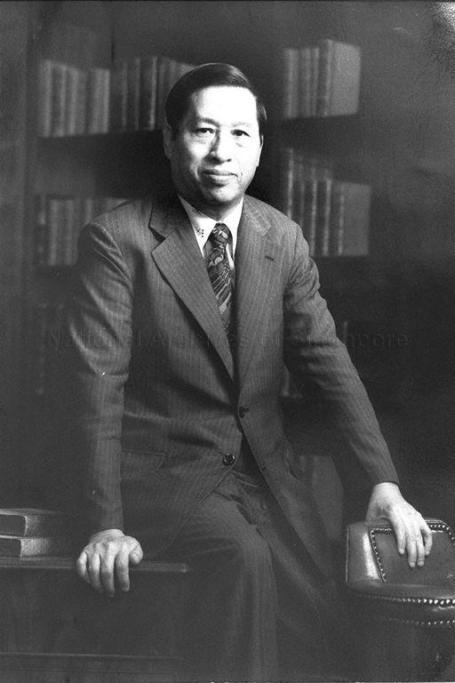 Kwek Hong Png, founder of Hong Leong Group. Born in 1913, he set up a small shop on Beach Road named Hong Leong Company in 1940, which later became Hong Leong Company Private Limited in 1948, dealing in rubber and construction materials.