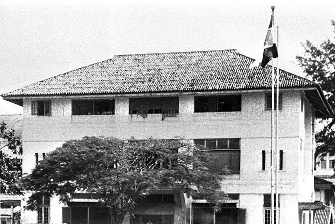 Principal's office building in Raffles Institution, Bras Basah Road