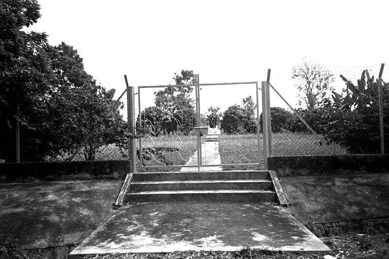 Gates to the private Bulim Chinese Cemetery at Hong Kah Drive, off Jurong Road