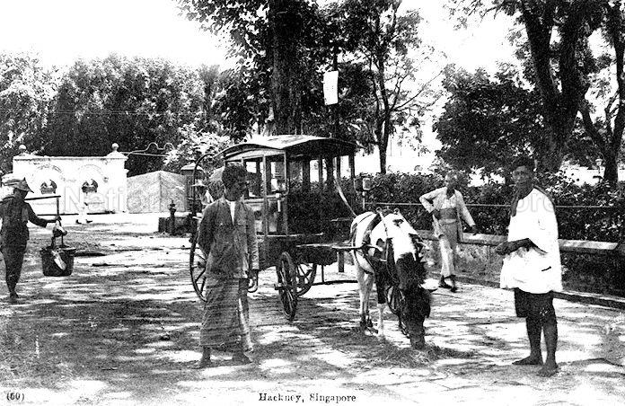 A four-wheeled hackney carriage which was the most popular form of transport for Europeans in Singapore between late 19th and early 20th centuries