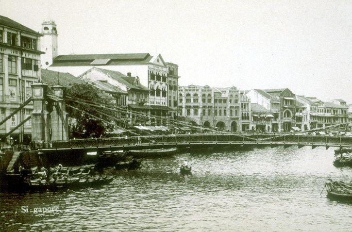 Singapore River with Cavenagh Bridge