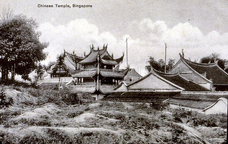 View of Siong Lim Temple (Lian Shan Shuang Lin Monastery) at Jalan Toa Payoh. Constructed between 1898 and 1908, it is the oldest Buddhist monastery in Singapore and was gazetted as a national monument on 14 October 1980.