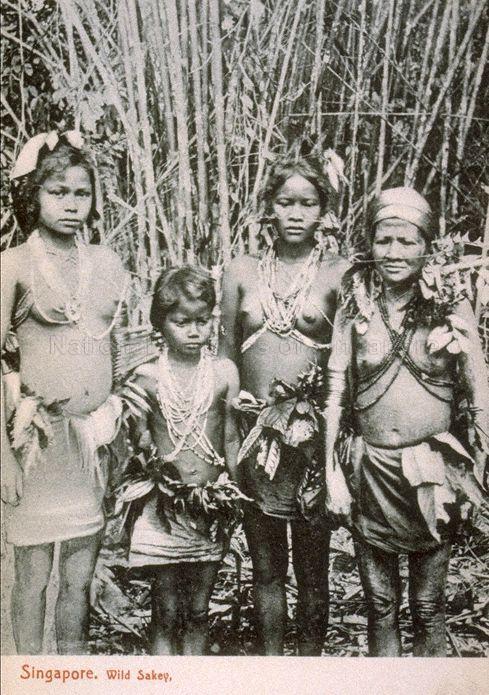 Indigenous women from the Sakai tribe, Singapore