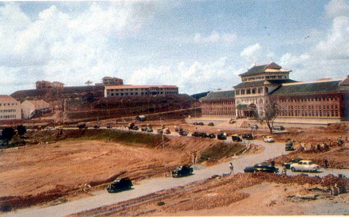 Nanyang University (Nantah) campus, Singapore. The university's library and administration building is on the right and has been gazetted as a national monument on 18 December 1998. Established in 1955 as the first Chinese-language university in Southeast Asia, it is now known as the Nanyang Technological University (NTU).