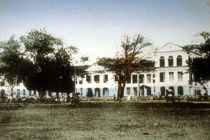 Ri Raffles Raffles Institution (RI) at its first site bounded by