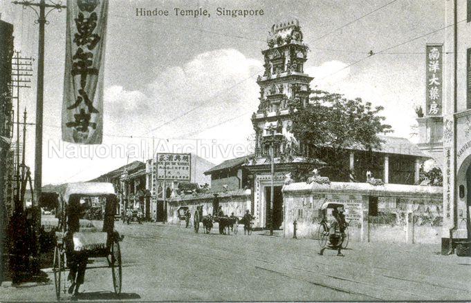 Sri Mariamman Temple at 244 South Bridge Road is the oldest Hindu temple in Singapore. Built in 1827, it was popularly known then as Mariamman Kovil or Kling Street Temple.