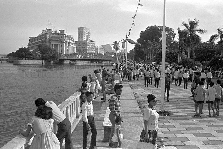National Day Parade 1966 at the Padang - People thronging Queen Elizabeth Walk at the Esplanade to catch the late afternoon display of fireworks