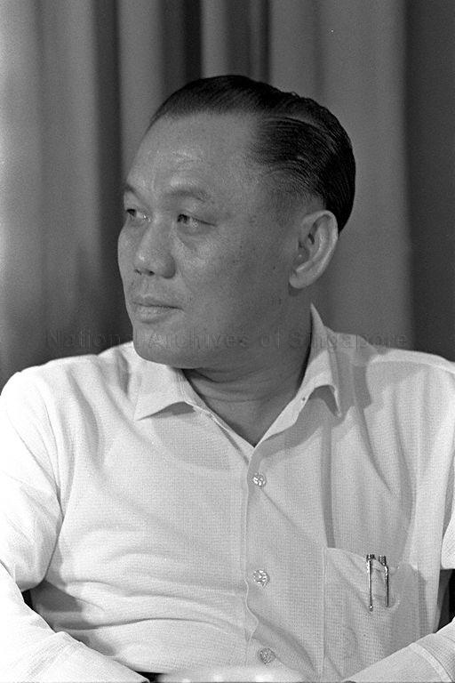 Minister of State for Culture Lee Khoon Choy during the Russian Bakhor Uzbek Folk Dance Ensemble's call on Minister for Culture and Social Affairs Othman Wok at City Hall 