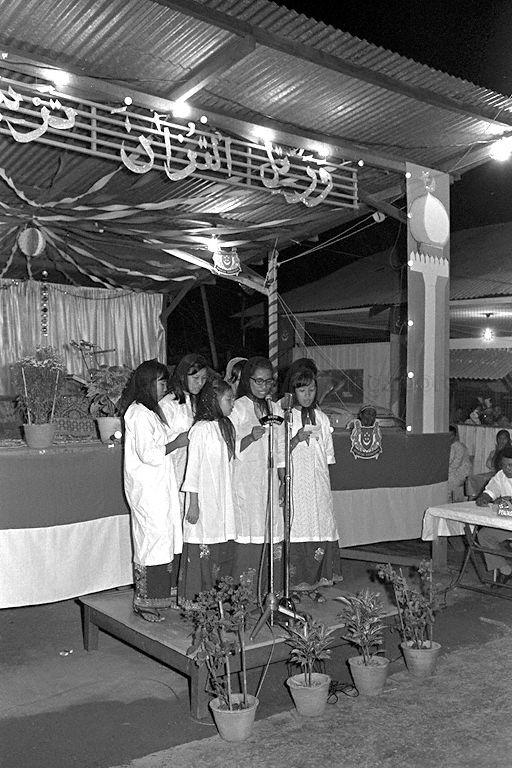Picture of Koran Reading Contest at Kebun Ubi Community Centre.
