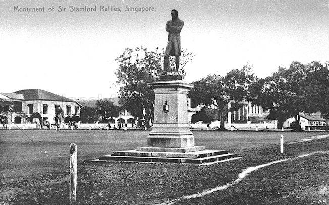 Statue of Sir Stamford Raffles at its first location at the Padang, Singapore, between St Andrew's Road and Connaught Drive, and facing the sea