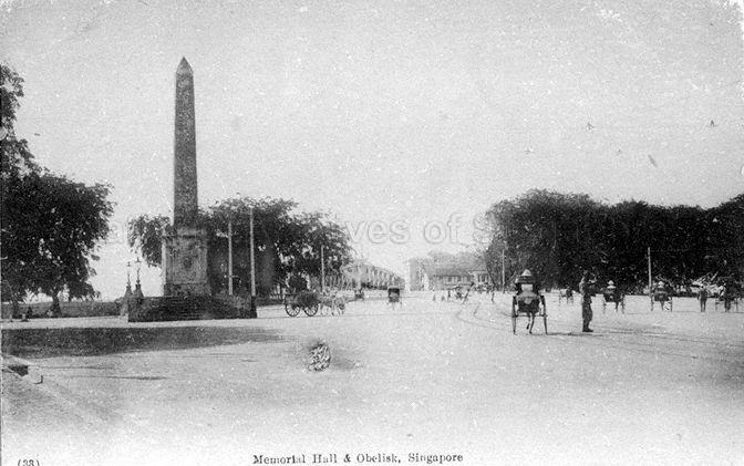 The Dalhousie Obelisk standing at northern approach to Anderson Bridge, after it was moved from its original site near Victoria Memorial Hall in 1910 and before being moved to the current site at Empress Place in 1911 when Anderson Bridge was opened