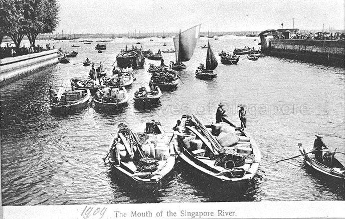 Twakows (lighters) at the mouth of Singapore River