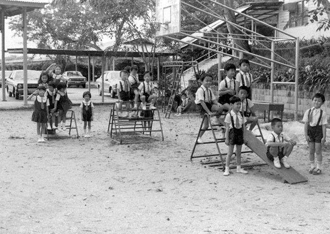 Kindergarten class of Thomson Shin Min Public School at playground
