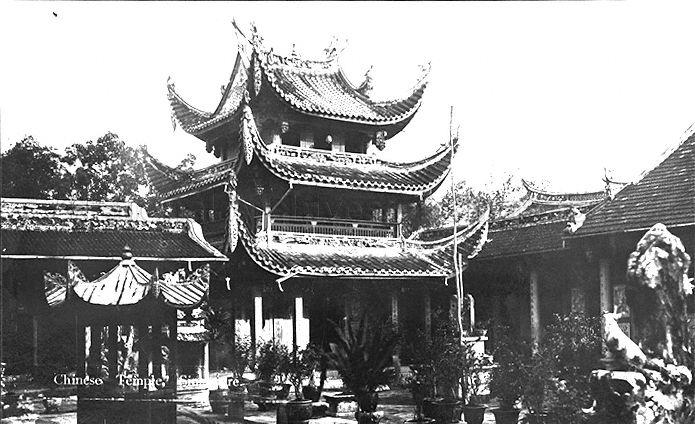 Siong Lim Temple (Lian Shan Shuang Lin Monastery) at Jalan Toa Payoh. Constructed between 1898 and 1908, it is the oldest Buddhist monastery in Singapore and was gazetted as a national monument on 14 October 1980.