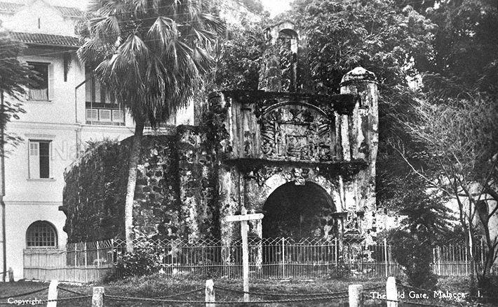 A Famosa, Malacca, Straits Settlements. Built in 1511 by the Portuguese after they captured Malacca, the fort changed hands in 1641 after the Dutch drove the Portuguese out of Malacca. When Malacca was ceded to the United Kingdom in early 19th century, the entire fortress was demolished except for this gate.