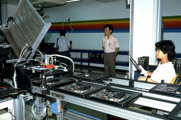Factory operations at Apple Computer International Ltd's plant at Ang Mo Kio Industrial Park 2. Photo was taken during Apple's open house.