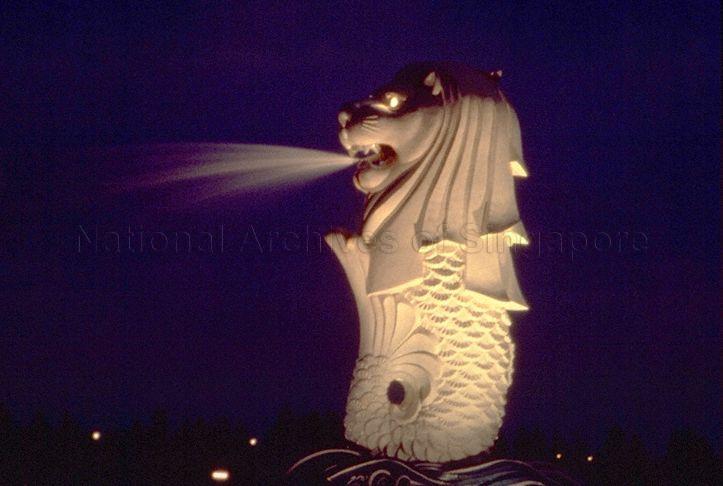 Merlion statue at night