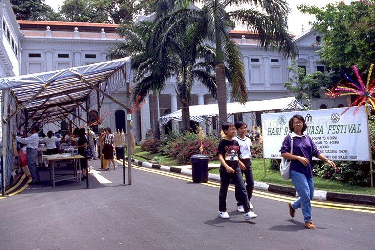 Outdoor stalls at Hari Raya Puasa Festival at National