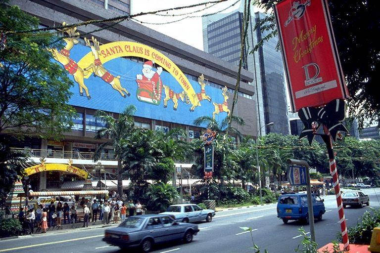 Christmas decorations at Lucky Plaza shopping centre