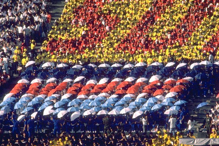 National Day Parade 1988 at National Stadium -- Flashcard display section
