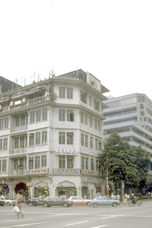 Great Southern Hotel in Nam Tin Building at the junction of of Eu Tong Sen Street and Cross Street.