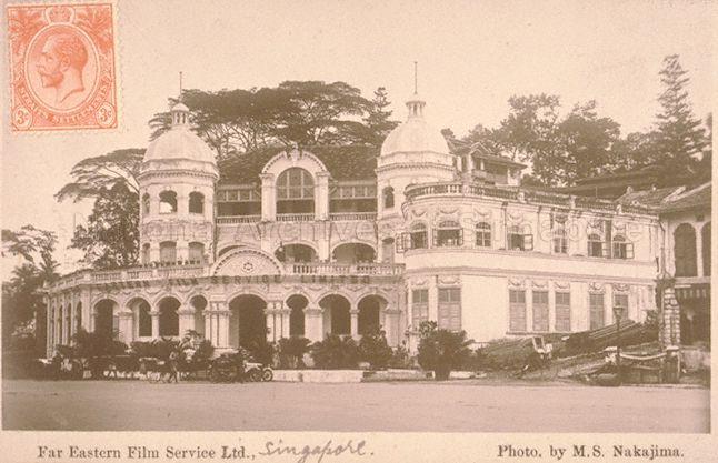 Far Eastern Film Service Limited leased this building at 13 Dhoby Ghaut built by Teo Hoo Lye, a founding member of Singapore Chinese Chamber of Commerce. In 1936, Mrs Loke Yew bought over the building and Cathay Building was constructed on its site.
