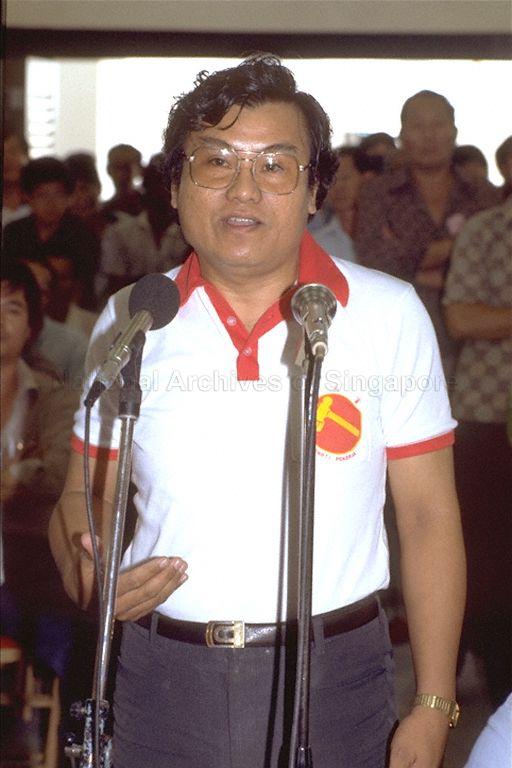 Workers' Party chairman Wong Hong Toy speaking at a dialogue session chaired by Minister without Portfolio Ong Teng Cheong during the latter's tour of Anson Constituency and the Bukit Purmei area