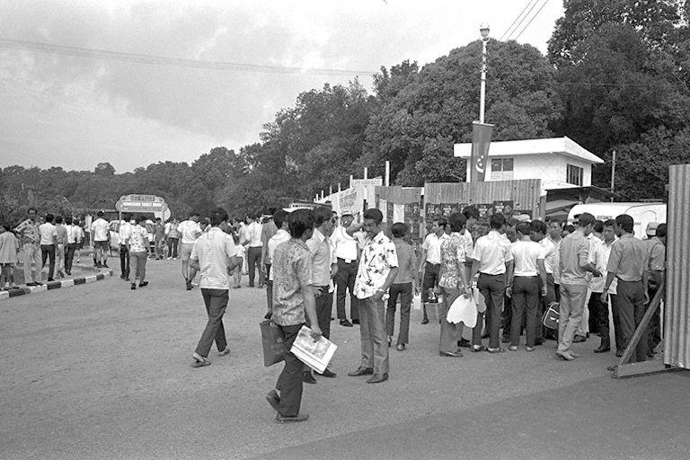 Attendees at the Singapore Grand Prix 1971 at Sembawang Hills Circuit.
