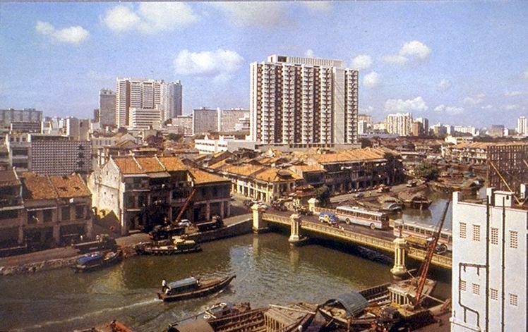 View of Singapore River at Boat Quay (left) and Clarke Quay (right) with Coleman Bridge visible before it was demolished in 1986 for bridge widening