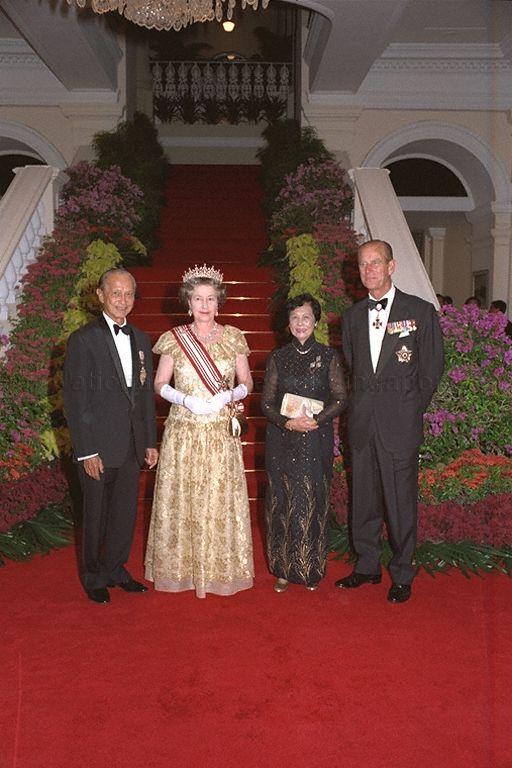 President Wee Kim Wee and the First Lady with Her Majesty Queen Elizabeth II and Prince Philip, Duke of Edinburgh before the state banquet held in honour of the visiting royalty at the Istana