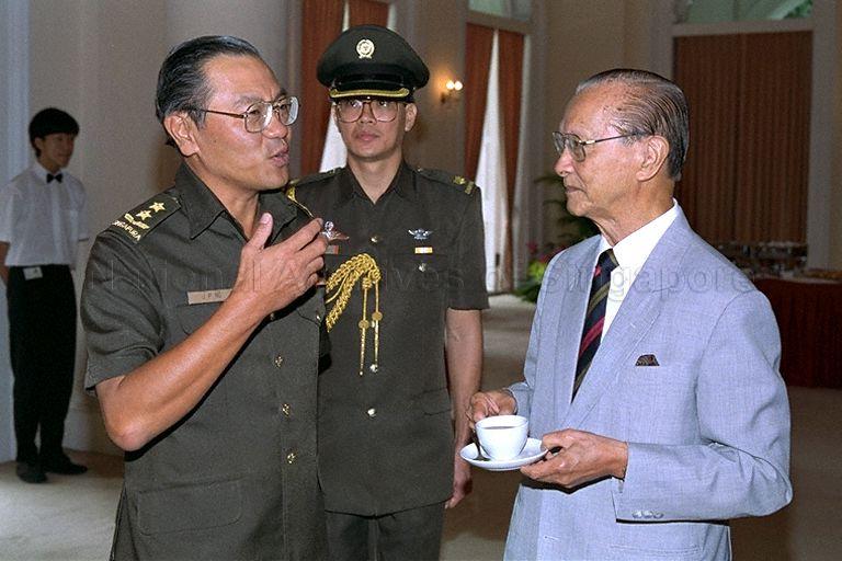 President Wee Kim Wee with Chief of Defence Force Major General Ng Jui Ping at the reception during appointment ceremony of Honorary Aides-de-Camp at Istana
