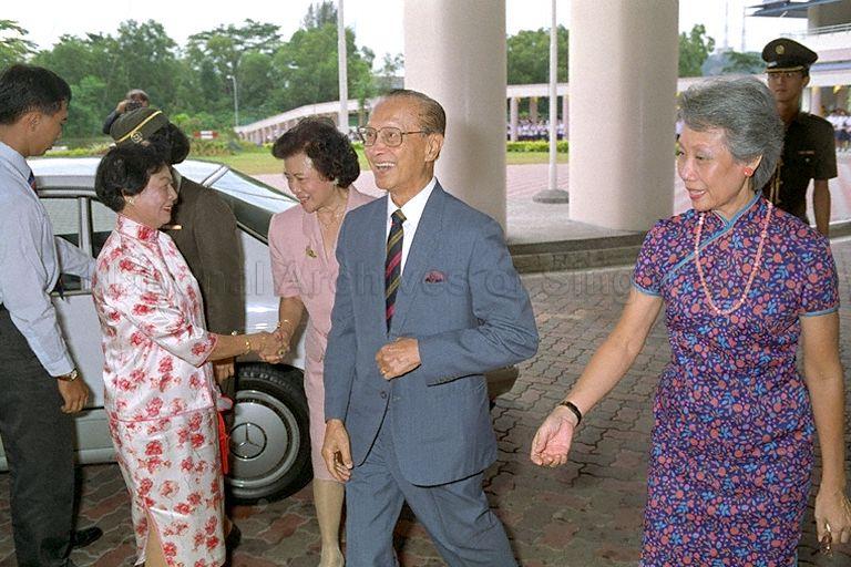 Principal of Methodist Girl's School, Anna Tham, receiving President Wee Kim Wee and the First Lady before the school's official opening and dedication ceremony at 11 Blackmore Drive