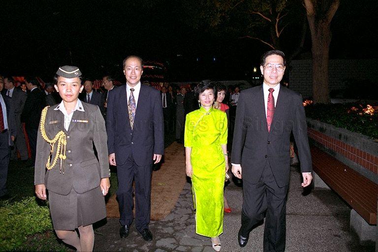 President Ong Teng Cheong and First Lady Mrs Ong Siew May, accompanied by Speaker of Parliament Tan Soo Khoon, conclude the reception following the opening of the second session of the eighth parliament at Parliament House